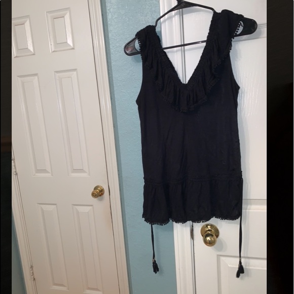 🌹WHBM Black Ruffle Top - Picture 2 of 3